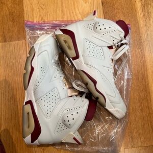 Jordan 6 maroon sz 9.5 used